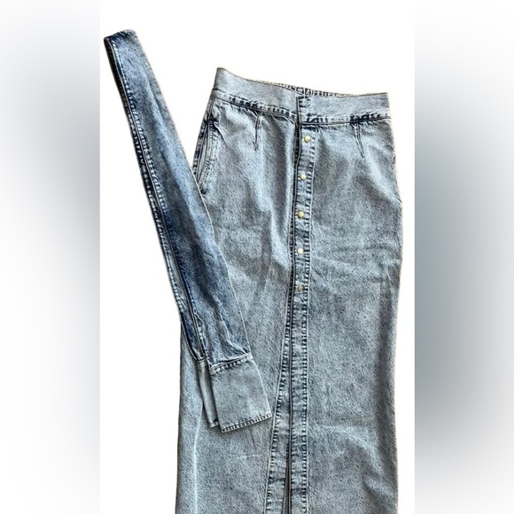 🇨🇦⚜️Joelle Collection Small Blue Jeans Skirt Queen Gold Snaps belt LIKE NEW🇨🇦⚜️ - Picture 9 of 11